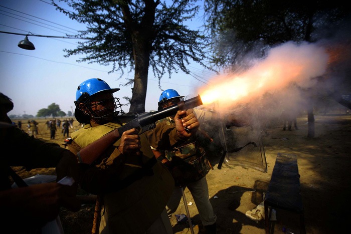 Clashes between police and Sant Rampal supporters in Bharwala in Hisar. (Source: Express Photo by Praveen Khanna)