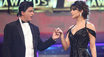 Priyanka Chopra and Shah Rukh Khan to host TV show together?