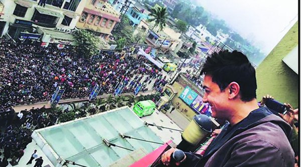 View from the top: Aamir Khan at the Cinepolis mall in Patna
