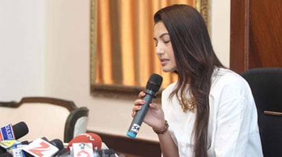 Gauahar Khan slapped