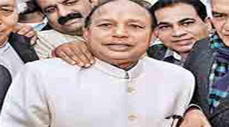 Unhappy with the municipal corporation’s own inquiry, Mayor H C Kalyan demanded an investigation to fix responsibility for the allotment of contract for the controversial ‘study tour’ of councillors and officials to a travel agency.