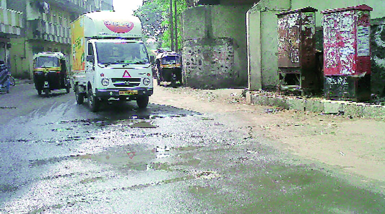 No rain but arterial road in Khadki ‘leaks’.