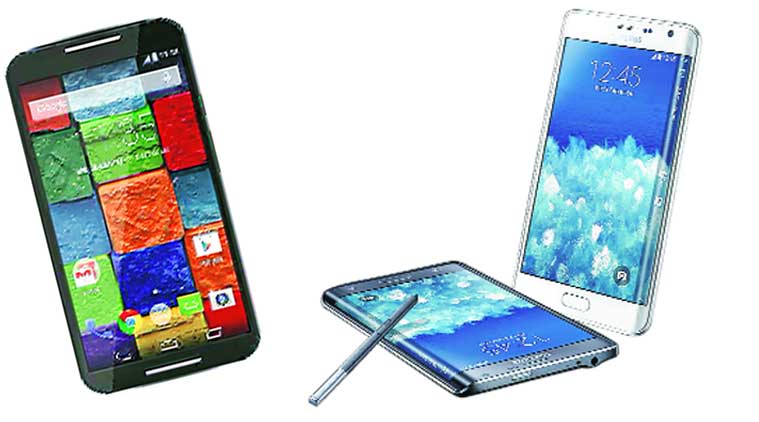 The Samsung Note Edge will be available from January first week in Charcoal Black and Frost White colours. 