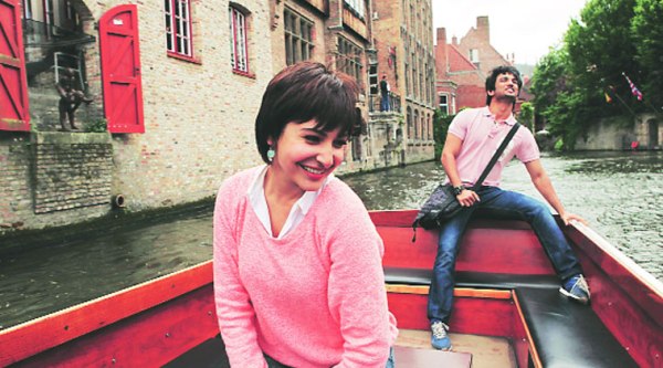 Sushant Singh Rajput and Anushka Sharma cruise along the waterfront