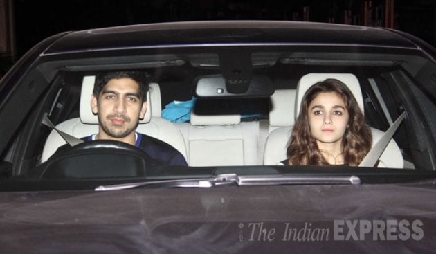 Aishwarya Rai, Abhishek, Aamir, Alia, Arjun party at Ranbir – Katrina’s ...