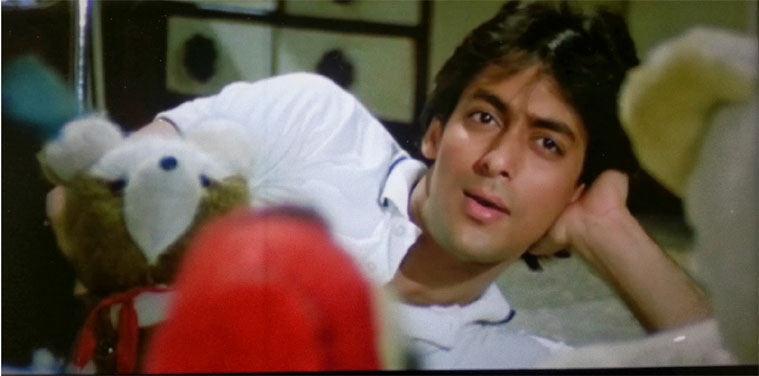 25 Romantic Years Of ‘maine Pyar Kiya’ Salman Khan’s ‘prem’ Still