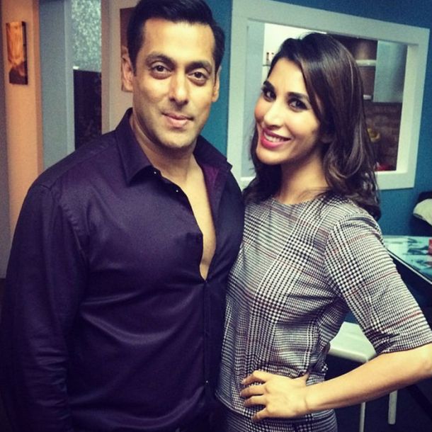 PHOTOS: âBirthday Boyâ Salman Khan parties with sister ..., image of happy birthday karan cake