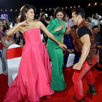 Salman Khan Xvideo - When Salman Khan danced with Priyanka, Jacqueline to 'Jumme Ki Raat' |  Entertainment Gallery News,The Indian Express