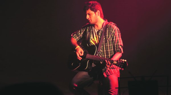 Siddharth Chandekar in Online Binline