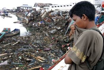 Most Touching Indian Ocean Tsunami Photos Remembering The Wave Of Destruction The Indian Express Page 2