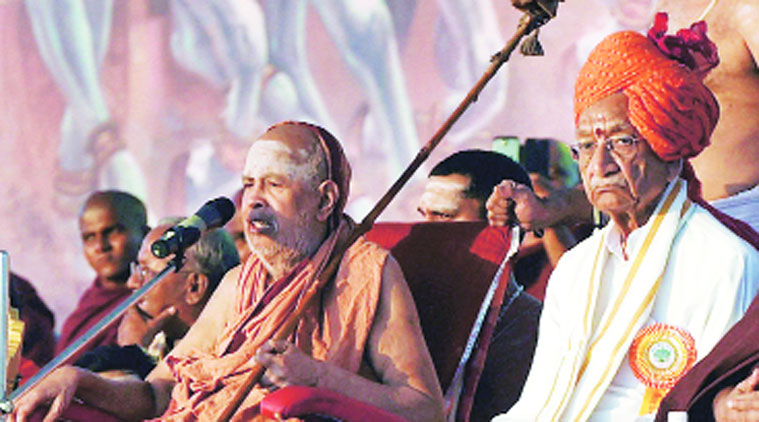 Jayendra Saraswathi, Sankaracharya of Kanchi, and VHP’s Ashok Singhal in Mumbai on Sunday. (PTI)