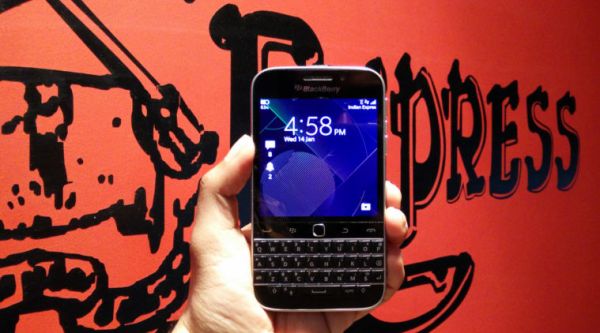 Blackberry Classic review, Blackberry Classic video review, Blackberry Classic Snapdeal