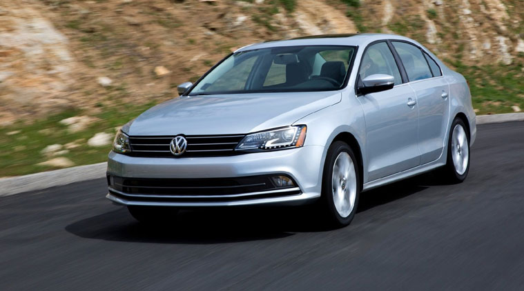 Moving on to the side view, the new Jetta’s profile remains largely similar to that of the current model.