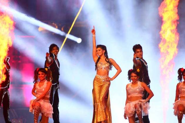 21st Annual LifeOK Screen Awards: Shah Rukh Khan, Alia, Shraddha, Varun ...