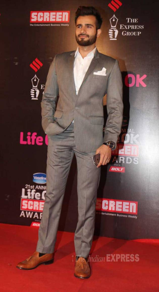 screen awards 2015, life ok screen awards, karan tacker