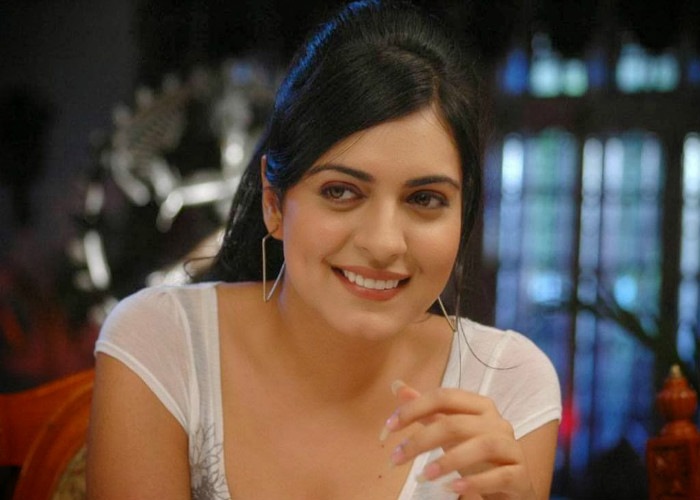 Niharika Singh, Miss Lovely