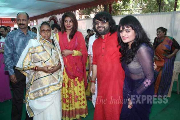 priyanka chopra, pritam, anurag basu, anurag basu puja pictures