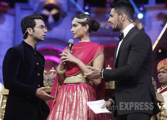screen awards 2015, lifeok screen awards, sonam kapoor, rajkummar rao, dolly ki doli, sidharth malhotra