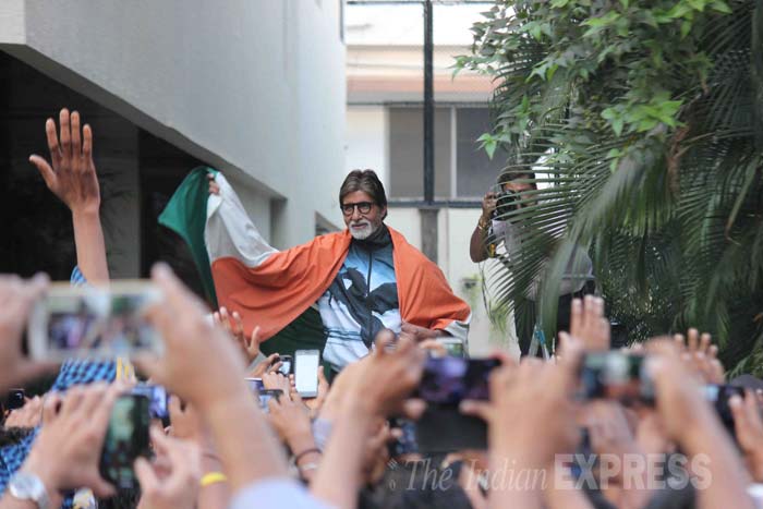Amitabh Bachchan, Amitabh Bachchan India Pakistan cricket match, Indian Pakistan cricket match commentator, Amitabh Bachchan celebrates