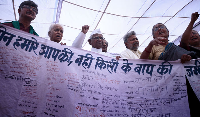 Anna Hazare, Anna protest, Land Acquisition Act