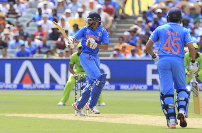 india pakistan, india pakistan match photo, india vs pakistan, india pakistan match, india pakistan match photos, match pictures ind pak, india pakistan world cup, india pakistan world cup gallery, india pakistan gallery, cricket news, cricket