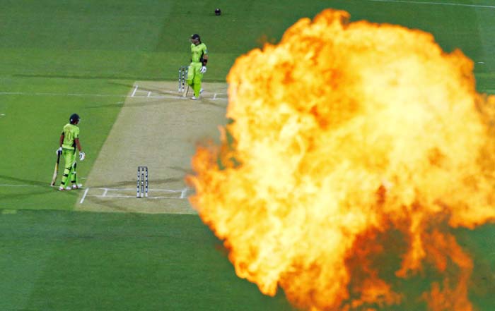 india pakistan, india pakistan match photo, india vs pakistan, india pakistan match, india pakistan match photos, match pictures ind pak, india pakistan world cup, india pakistan world cup gallery, india pakistan gallery, cricket news, cricket