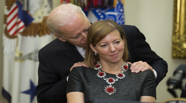 Just what was Biden thinking? His impromptu moment goes viral on social ...