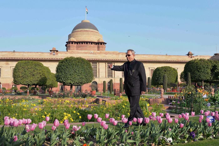 mughal garderns, lughal garden open, mughal gardens open, mughal gardern pranab mukherjee, mughal garderns delhi, mughal garderns pictures, india news, news,