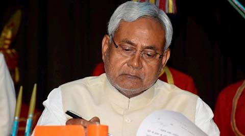 Nitish Kumar, Bihar CM nitish, Samajwadi Party, SP grand alliance, janata parivar, janata party, SP walk out, Samajwadi Party walk out, nitish kumar, lala Prasad, nitish lalu, bjp, nitish bjp, latest news, bihar, bihar polls