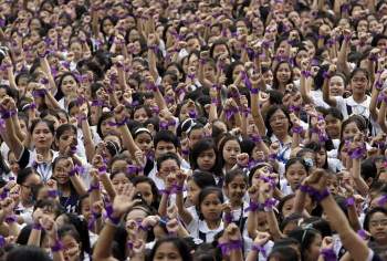 One billion rising- A call to end violence against women | Picture ...