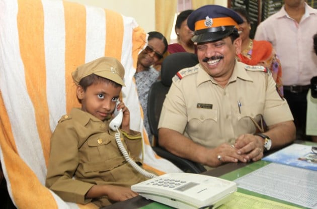 Mahak Singh, MAke a wish foundation, Wish granted for cancer kid, Mahak Singh police officer for a day, MAhak singh wish, Cancer patient wish, Mumbai news, local news