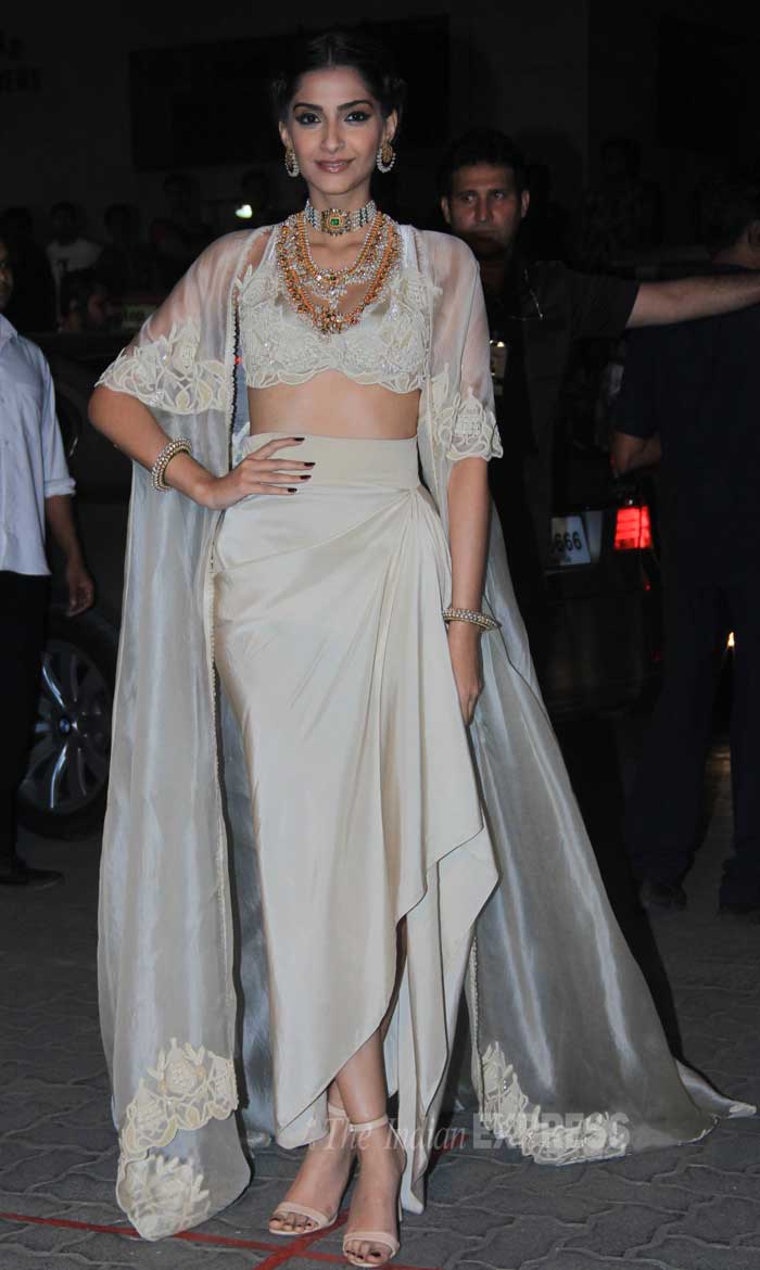 sonam kapoor, sonam kapoor at filmfare awards