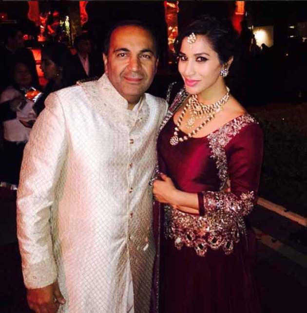 Sophie Choudry, Sanjay Hinduja