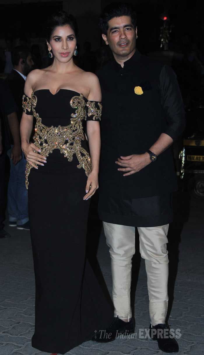 sophie choudry, manish malhotra