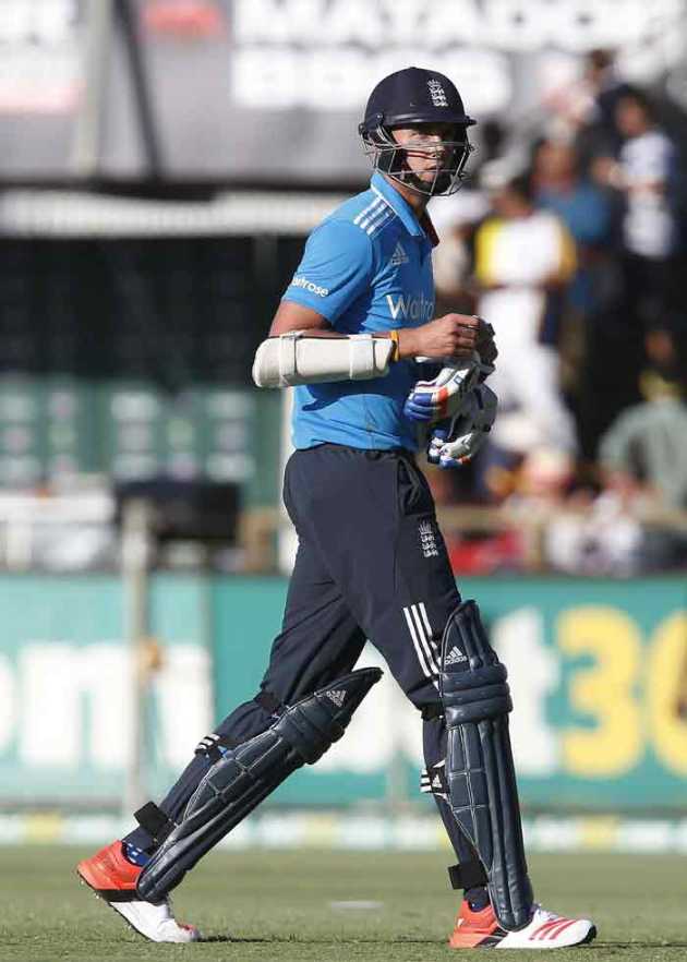 Australia vs England, tri series final It’s that man