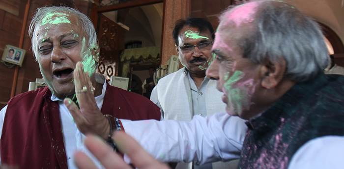 Holi, festival, Holi festival, Indian festival of colours, colourful festival, BJP, Bharatiya Janata Party, Jagdambika Pal, TMC, Saugata Roy, Mukul Roy, JP, Jagdambika Pal, Hema Malini, Rajiv Pratap Ruddy, Saugata Roy, Kirron Kher, Shakshi Maharaj, Parliament house, Holi festival, Festivals, Holi news, India news, News