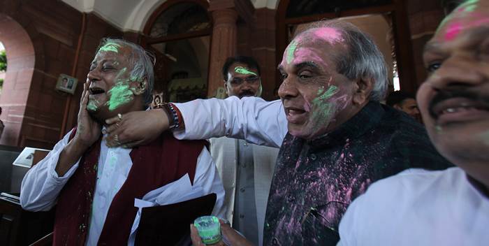 Holi, festival, Holi festival, Indian festival of colours, colourful festival, BJP, Bharatiya Janata Party, Jagdambika Pal, TMC, Saugata Roy, Mukul Roy, JP, Jagdambika Pal, Hema Malini, Rajiv Pratap Ruddy, Saugata Roy, Kirron Kher, Shakshi Maharaj, Parliament house, Holi festival, Festivals, Holi news, India news, News