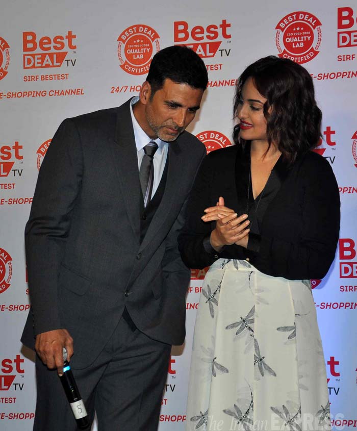 Akshay Kumar, Sonakshi Sinha