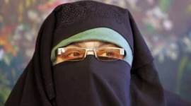 Aasiya Andrabi arrested, Pakistan flag