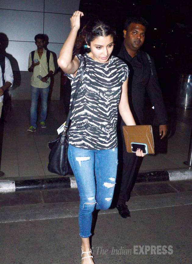 Spotted: Shahid Kapoor at his new residence, Anushka Sharma lands in ...