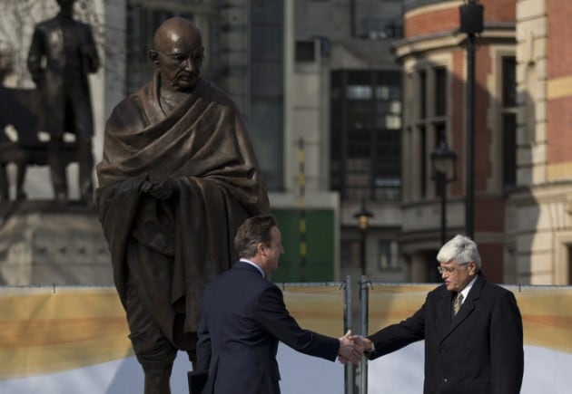 London Gandhi Statue, Amitabh Bachchan, Mahatma Gandhi, London Mahatma Gandhi statue, Gandhi Bronze Statue, Parliament Square, Churchill, Arun Jaitley, David Cameron, UK PM, Gopalkrishna Gandhi, half-naked fakir, gandhi's 70th death anniversary, London, UK, Indian freedom fighter, father of the nation, Bapu, gandhi statue london photo, gandhi photo,