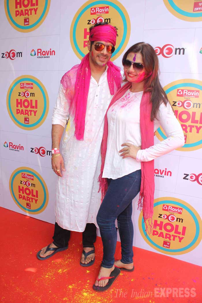 holi, sunny leone, sunny leone holi, poonam pandey, ravi dubey, rithvik dhanjani, sargun mehta, asha negi, deepshikha, sreejita dey, payal rohatgi, rakhi sawant