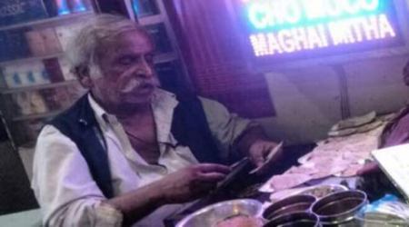 Dudhnath Shukla, Paan, Connaught place