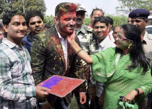 holi, 2015 holi, 2015 india holi, 2015 holi celebration india
