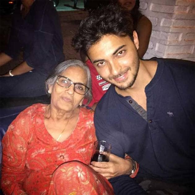 holi, arpita khan holi, salman khan holi