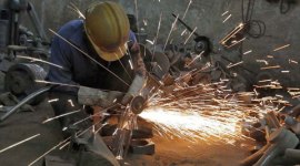 India manufacturing, India manufacturing growth, India service sector, Service sector growth, HSBC, China, China growth