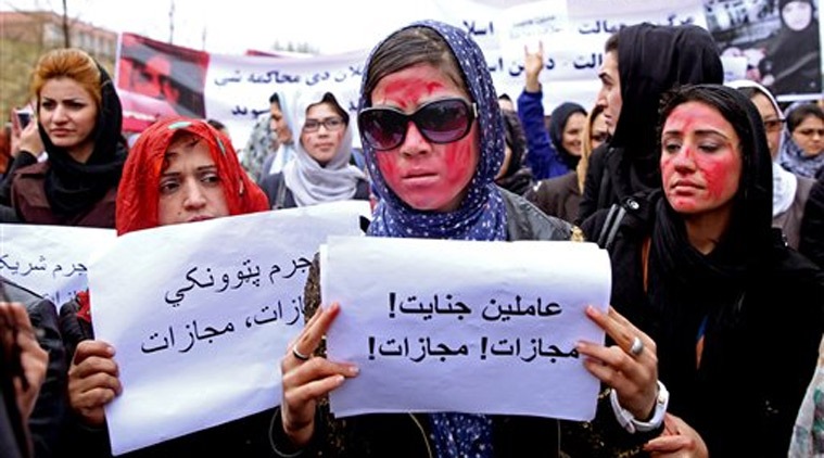 mob killing, afghanistan mob kiing, woman killed afghanistan, taliban, mob kill woman, afghanistan woman, afghanistan women, killing in afghanistan, innocent killed afghanistan