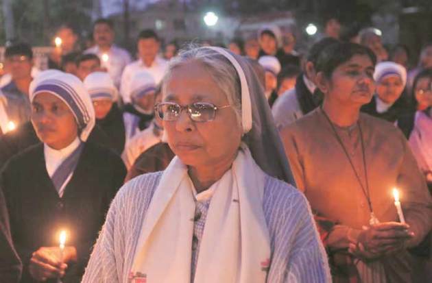 nun, nun gang rape, nun rape. malda nun rape, mamta banerjee, mamata banerjee nun rape, mamata banerjee blocked, mamata banerjee convoy blocked, malda nun, malda convoy blocked, malda nun gangrape, malda gang rape