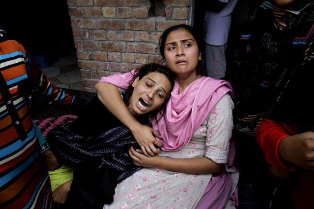 Lahore blast, Lahore church blast, Pakistan church attack, Suicide bomb Lahore, suicide bomb church, Pakistani Christians, Christians attacked, Lahore Christians attack, suicide bombing, Pakistan suicide bombings, Lahore suicide bombings, Pakistan news, world news, international news, lahore blast news, lahore blast photo