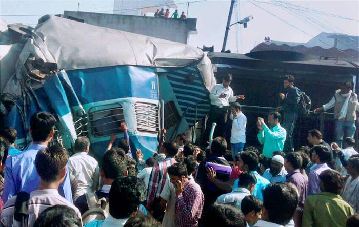 Train accident, Dehradun-Varanasi Janta Express, Bachrawan Railway Station